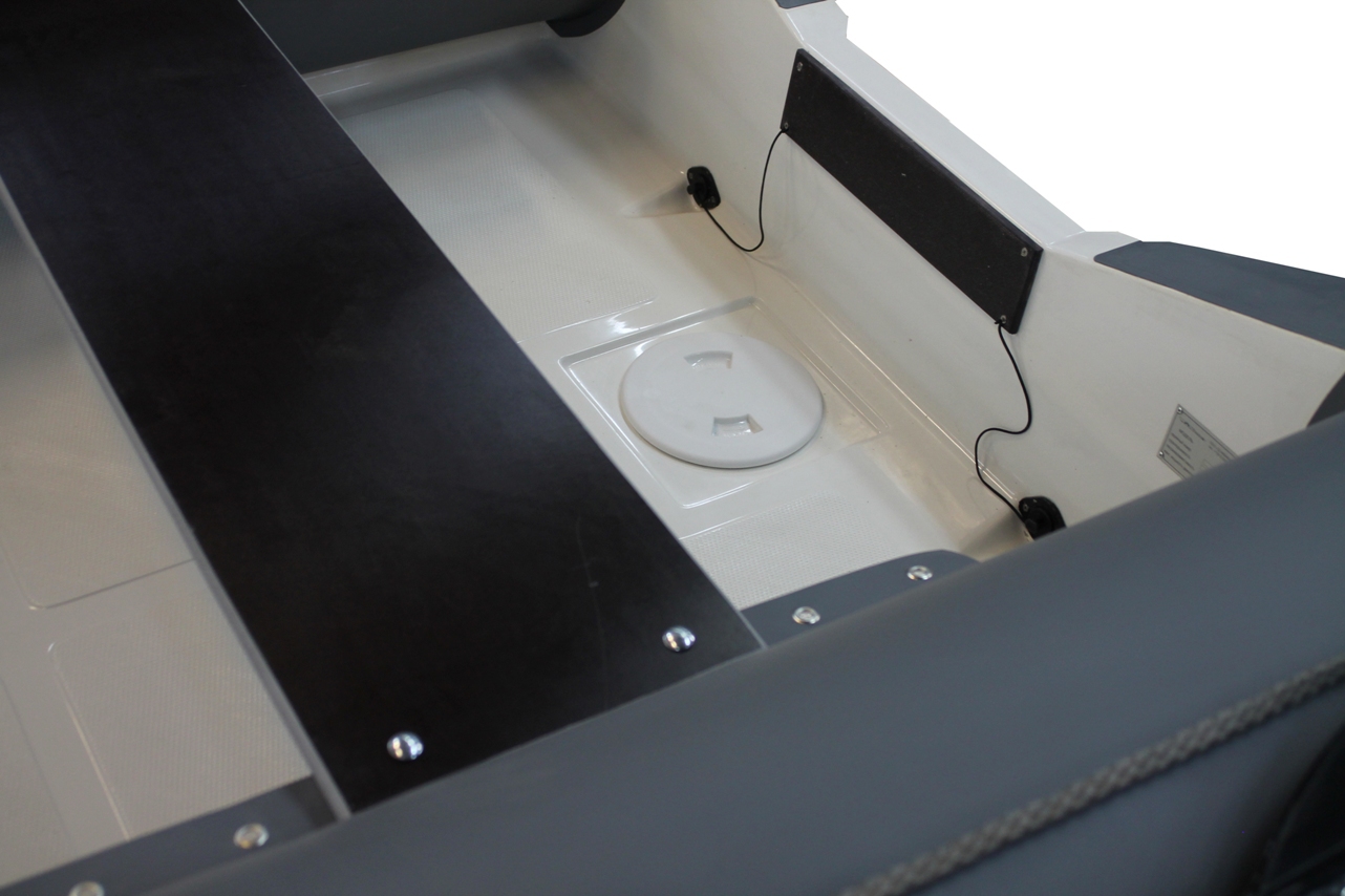 WinBoat 440 R WinBoat 440 R