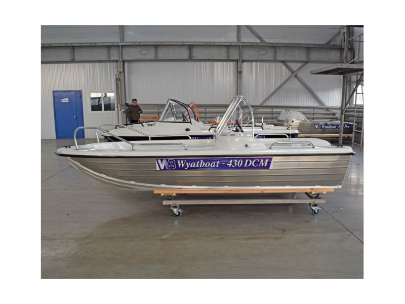 Wyatboat 430 DCM